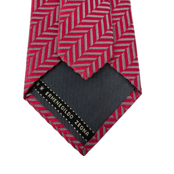 Ermenegildo Zegna Mens Contemporary Recent Tie Red Herringbone Silk 3 3/8" x 60" - Picture 2 of 10
